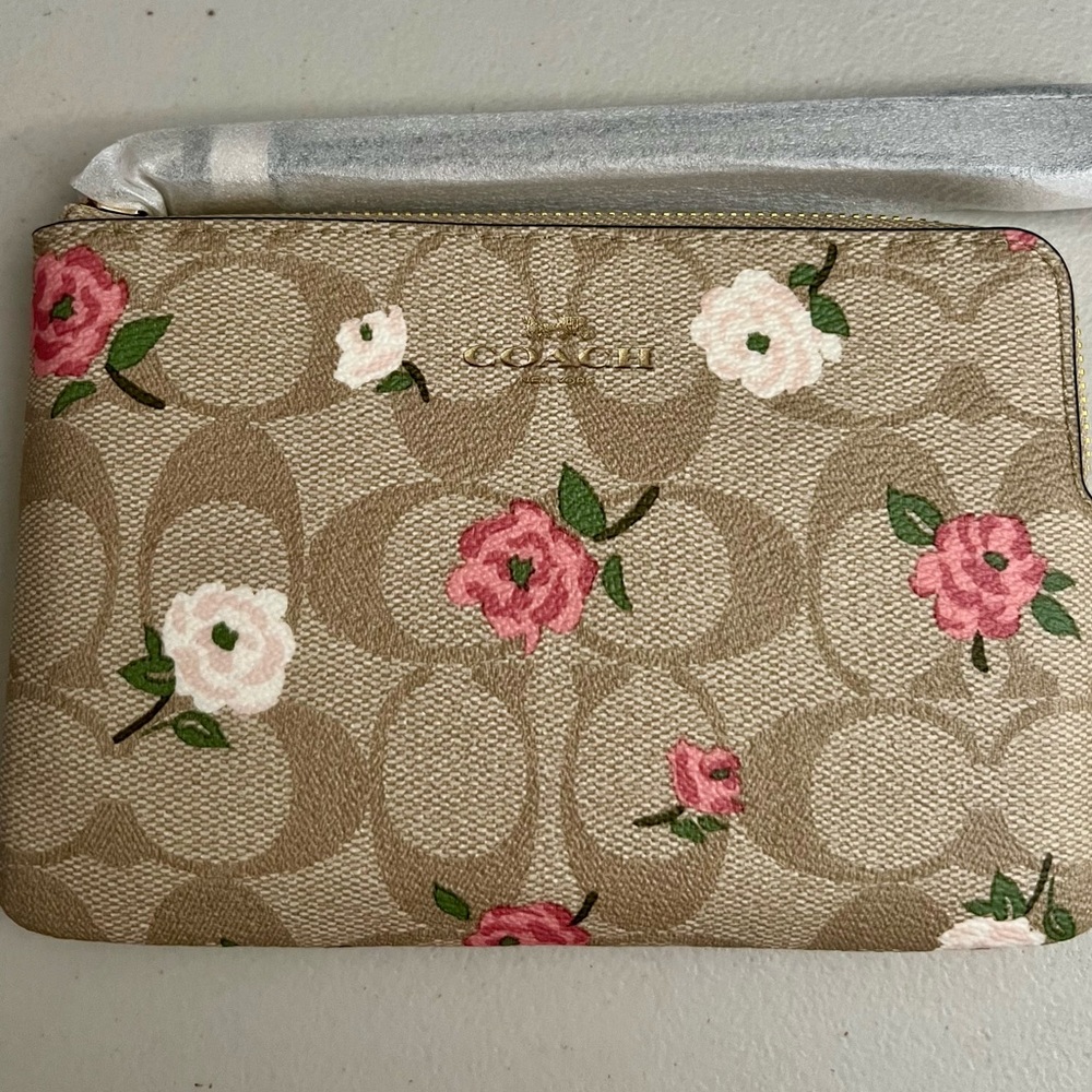 Coach Corner Zip Wristlet In Signature Canvas With Floral Print